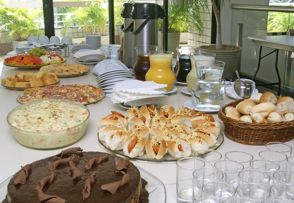 Hotel Diogo Fortaleza  Buitenkant foto